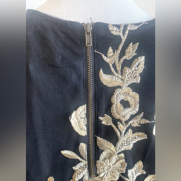 Anthropologie Gold Appliqué Top - Picture 4 of 6